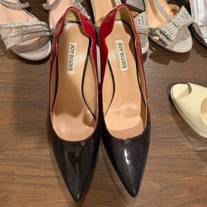 Joy In Love Two-Tone Patent Pointed Pumps in Black and Red